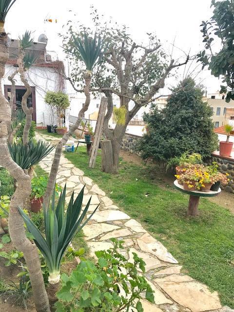Hostal Casa Torrent Canet De Mar Esterno foto